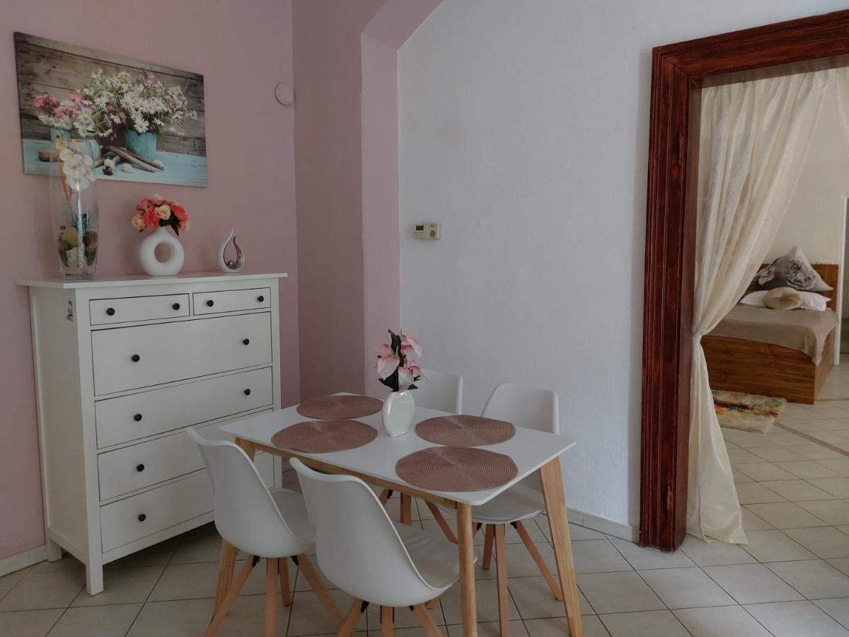Exkluzivni Apartman V Prizemi V Hradci Kralove Hradec Králové Esterno foto
